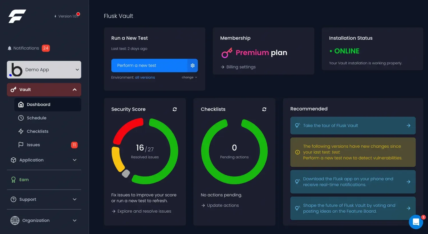Het Flusk Vault-dashboard toont beveiligingsscores, controles en installatiestatus.