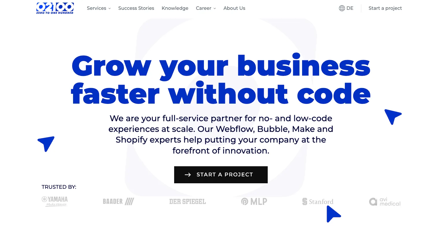 Homepage van 02100 Digital, "Grow your business faster without code", met klantlogo's zoals Yamaha, Der Spiegel en Stanford